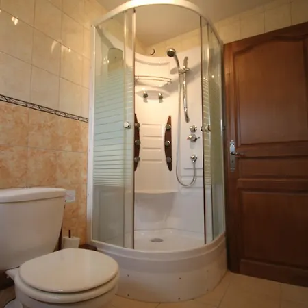 D'hotes La Difference-le Pressoir Frühstückspension 4*