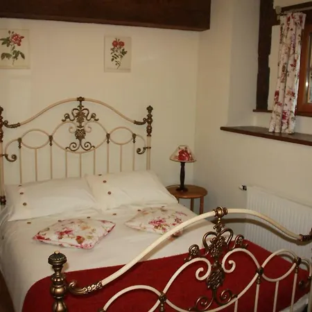 D'hotes La Difference-le Pressoir Oda ve Kahvaltı 4*