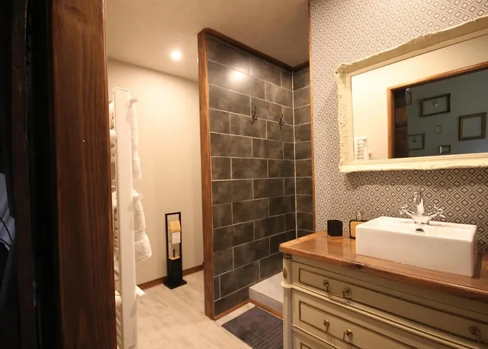 D'hotes La Difference-le Pressoir Bed & Breakfast Rouelle