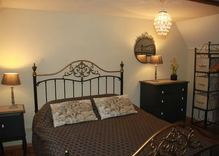 D'hotes La Difference-le Pressoir Bed & Breakfast Rouelle